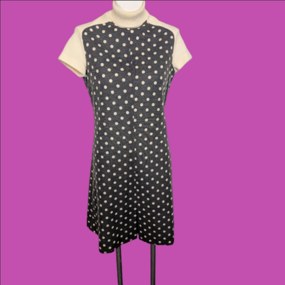Vintage Dress Grey And Cream 1970 PokaDot Knit  With Kick Pleat Dress Size S